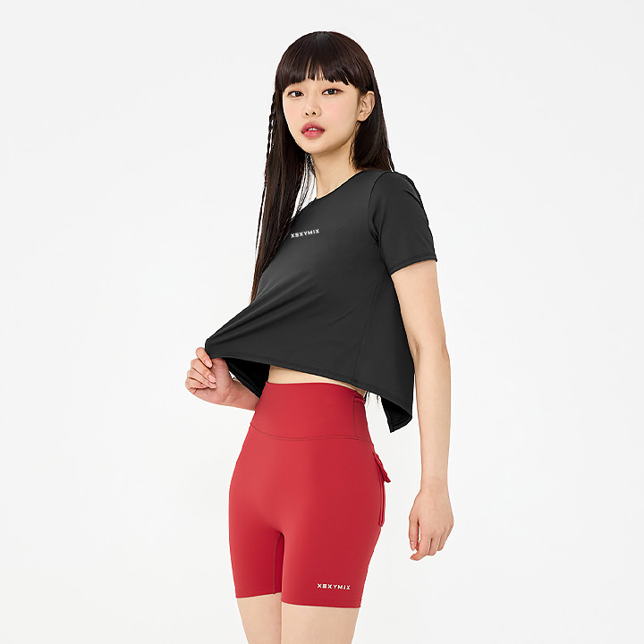 XWFST02J2 Ice Feather Backslit Crop Short Sleeve 2.0 Black Top