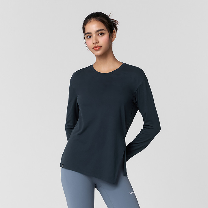 XWFLT01J3 Soft One-Slit Long Sleeve Back Lake Navy Top