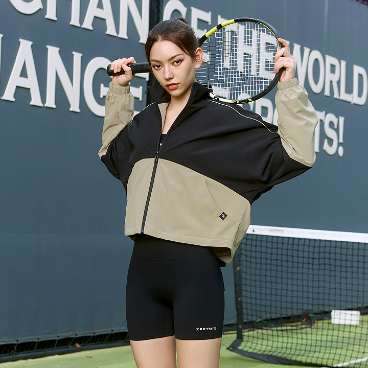 XTFJK03J3 Mild Color block Windbreaker Black Beige Top