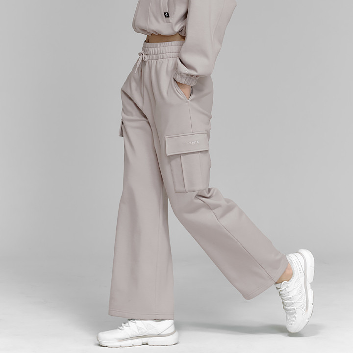 XTFTP10J3 Cotton fluffy cargo wide pants in sand gray