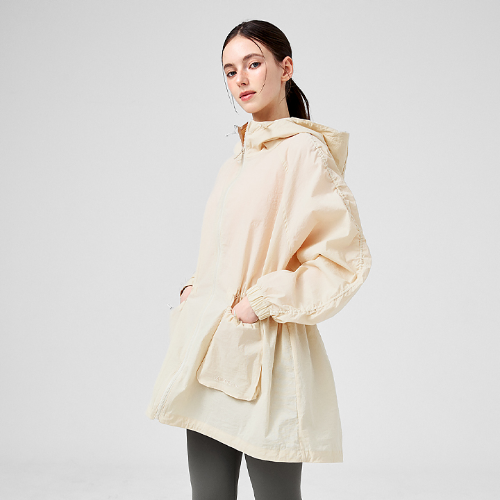 XFK1JL1105 Light Out Pocket Hooded Long Jacket Opening Beige Top