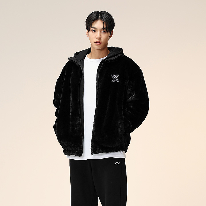 XO2199G Black Top