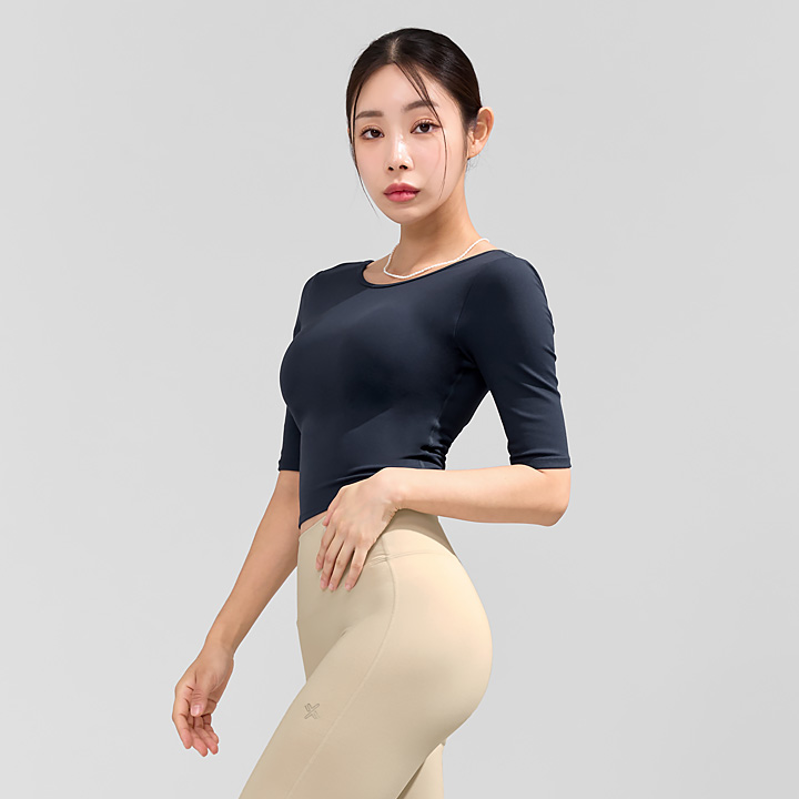 XWFBR03H2 Black Iris Top
