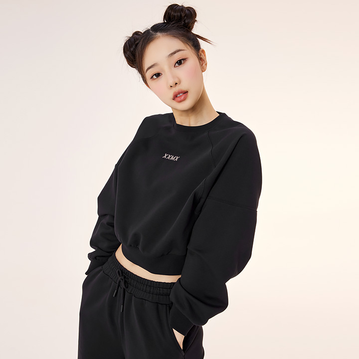 XTFMT20J1 Easy Going Crop Sweatshirts Black Top