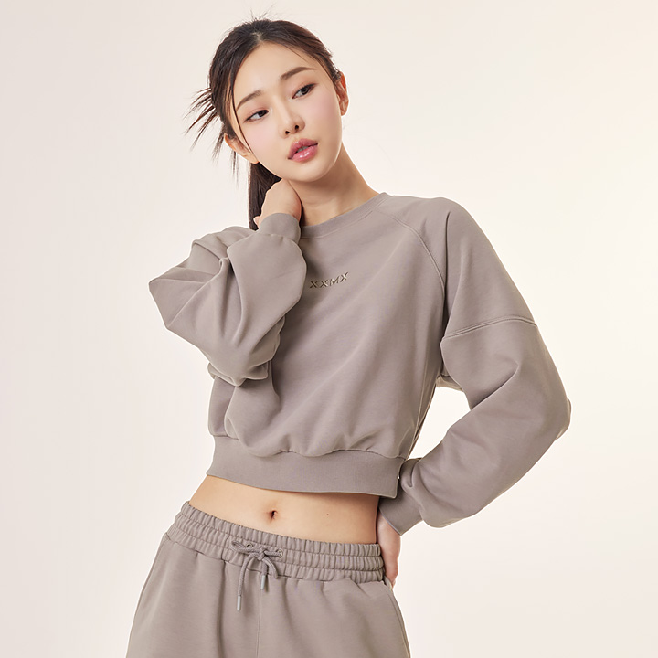 XTFMT20J1 Easy Going Crop Sweatshirts Cocoa Cream Top