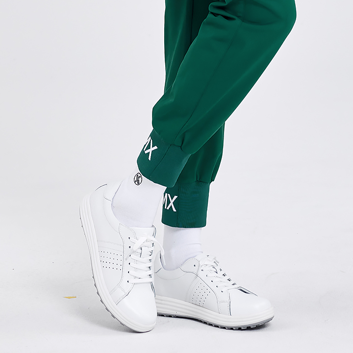 XGUGS01J0 Non-slip mid cut socks etc
