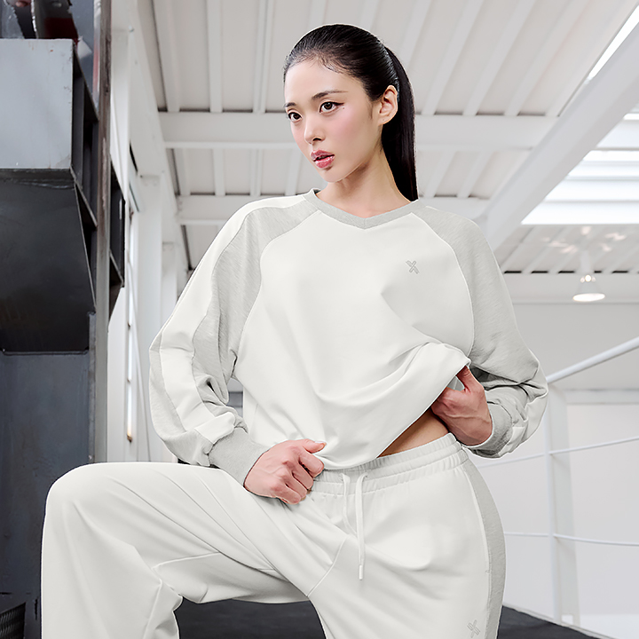 XFK3TL1115 Sporty Track Sweatshirt Ivory TOP
