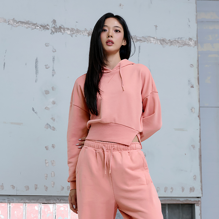 XFK3TL1106 Softly One-Slit Crop Hoodie Pink Fudge TOP
