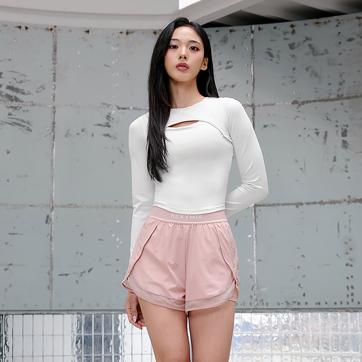 XFK3TL1012 Black Label Signature Power Rise Cut-Out In-Padded Long Sleeve Grayish White TOP