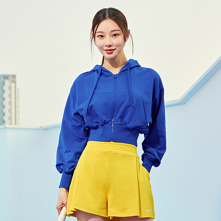 XTFHJ01J1 Crop Hood Zip Up Daphne Blue