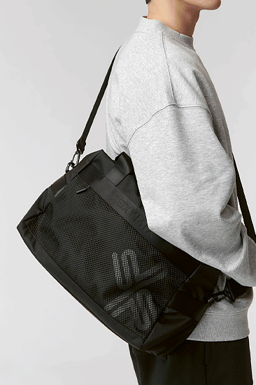 XUK5AB1607 Multi-way Mesh Duffel Bag Etc