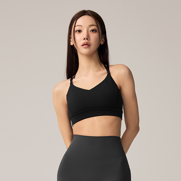 XFK2BR1501 Black Label Signature 360N Two-Way Strap Bra Top