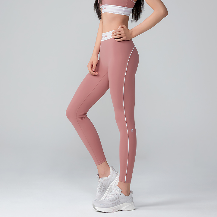 XWFLG17J3 Black Label Signature 360N Active Fit Fady Rose Bottom