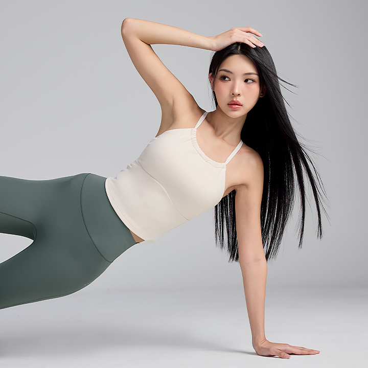 XFK2BL1501 BL Signature Power Rise Croptop Halterneck Sweet Beige Top