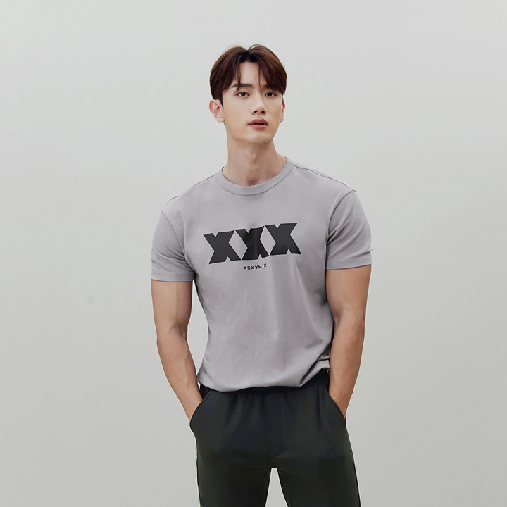 XT2142F Gentle Gray Top