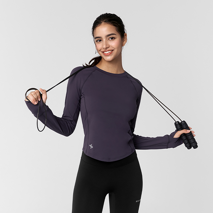 XWFLT02J3 High-Intensity Finger Hole Long Sleeve Blackberry Top