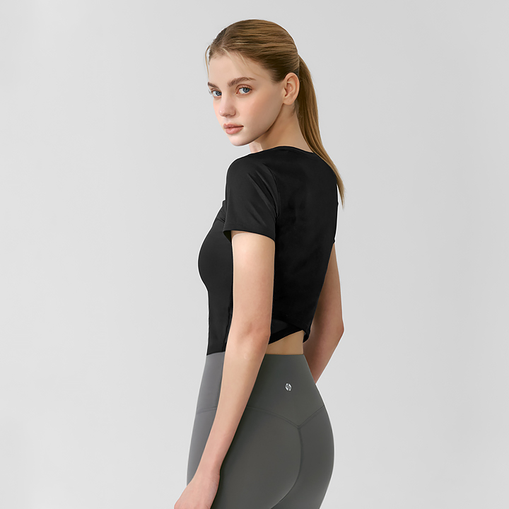 XFK1TS1005 Powermesh short sleeve Black TOP