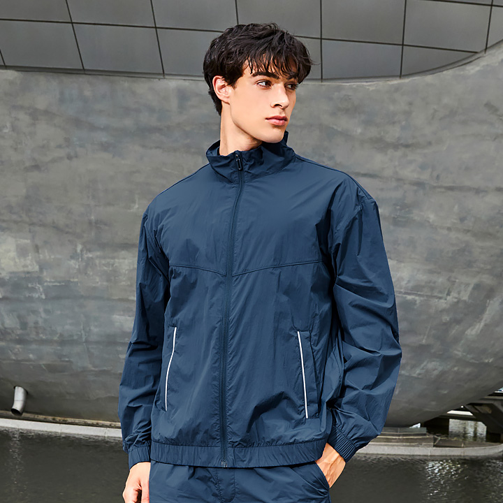 XMMJK02J1 RX Superlight Pocketable Windbreak Top