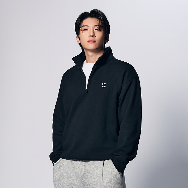 XML1TL1177_XTMHZ10J3 Essential Signature Fluff Half Zip Up Sweat Shirts