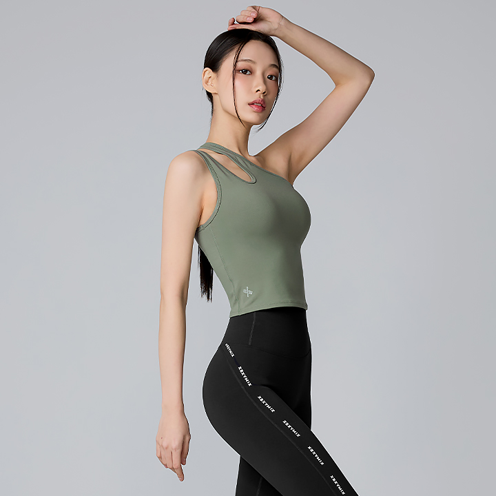 XWFBR08H3 Gella Intention Cutout One Shoulder Top top