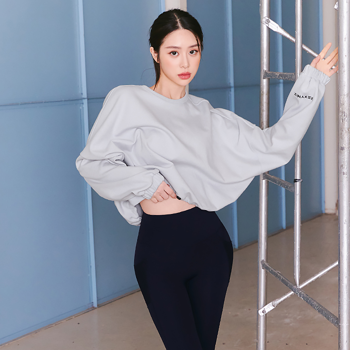 XA5376G Shimmer Gray Top