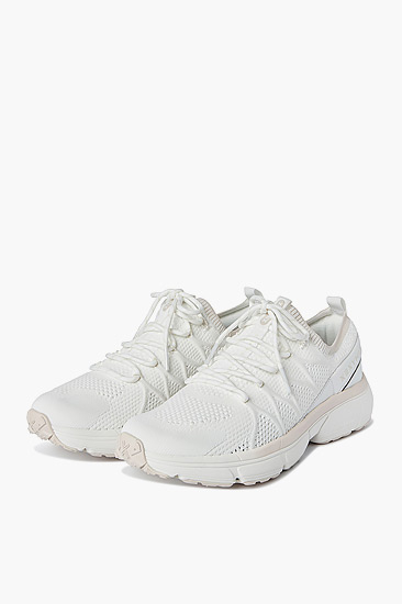 XS0202H X-Fit Runner Pure White Etc