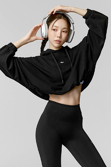 XFK1TL1103 Fine Cotton Loose Fit Cropped Hoodie Black Top