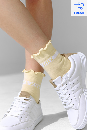 XFK5AM1702 Non-slip ruffle crew socks etc