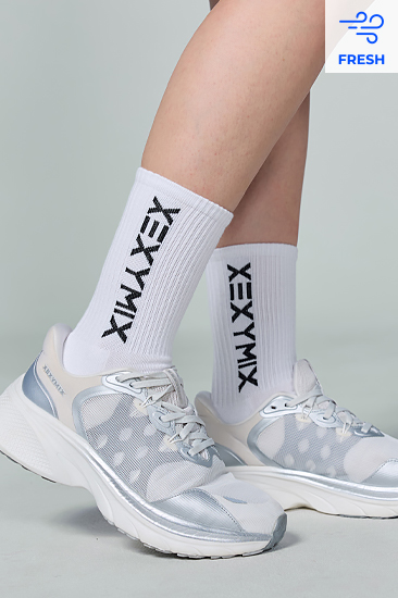XUL5AM1610 Lettering Logo Crew Socks ETC