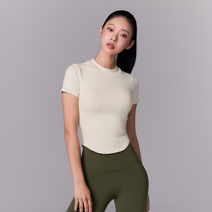 XFL3BC1501 All-in-One Inpad Mock Neck Crop Short Top